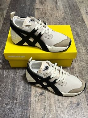 Onitsuka Tiger BIG LOGO Trainers 2.0